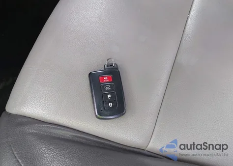 2014 Toyota Rav4 Limited z USA, uszkodzony, nr VIN 2T3DFREV4EW160877